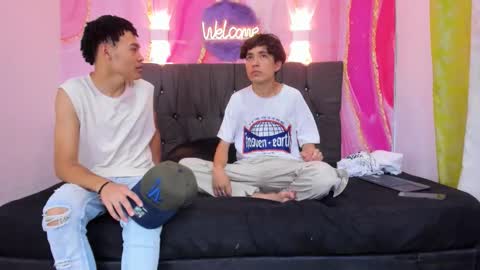 Snapshot of horny_latino_boys chatting on October 17, 2025, 6:32 pm Enyer and Sebastian online show from October 17, 2025, 6:32 pm