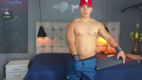 horny_nick18 online show from December 18, 2025, 1:50 pm