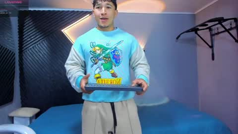 horny_nick18 online show from March 31, 2026, 11:43 am