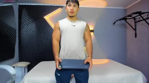 horny_nick18 online show from April 21, 2026, 11:27 am