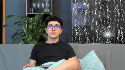 Alex and Camilo online show from September 14, 2025, 8:41 pm