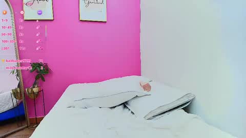 Khloe  online show from February 10, 2025, 4:04 pm