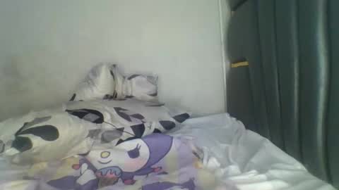 Snapshot of hornybella84 chatting on April 21, 2026, 5:58 am Bella online show from April 21, 2026, 5:58 am