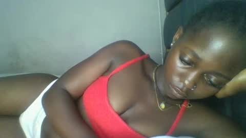 Snapshot of hornybella84 chatting on May 13, 2026, 7:28 am Bella online show from May 13, 2026, 7:28 am