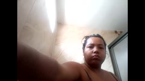 Snapshot of hornyboobs18 chatting on September 14, 2025, 3:33 pm karen online show from September 14, 2025, 3:33 pm