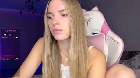Sonya online show from December 16, 2024, 5:54 pm