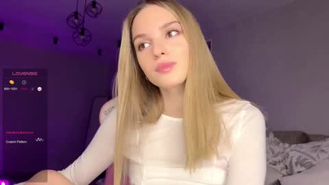 Sonya online show from February 22, 2025, 2:52 pm