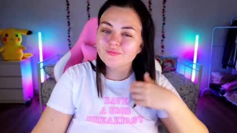 Snapshot of hornycakee chatting on December 3, 2024, 2:14 am HornyCakee online show from December 3, 2024, 2:14 am