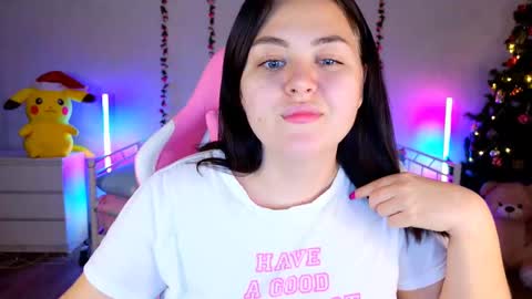 Snapshot of hornycakee chatting on December 22, 2024, 1:00 pm HornyCakee online show from December 22, 2024, 1:00 pm