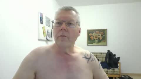 Snapshot of hornydick874303 chatting on May 16, 2026, 7:45 pm Meikelmeier online show from May 16, 2026, 7:45 pm