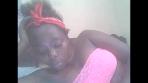 Snapshot of hornygal001 chatting on February 12, 2025, 5:15 am hornygal001 online show from February 12, 2025, 5:15 am