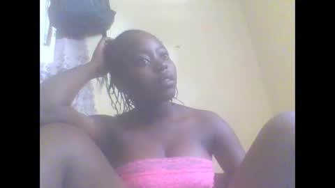 Snapshot of hornygal001 chatting on February 20, 2025, 6:06 am hornygal001 online show from February 20, 2025, 6:06 am