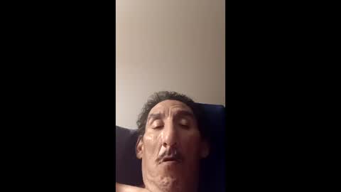 hornyguy_2019 online show from May 13, 2026, 8:34 am