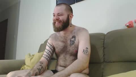 Snapshot of hornyhairy_bi chatting on February 3, 2025, 10:21 pm Harry online show from February 3, 2025, 10:21 pm