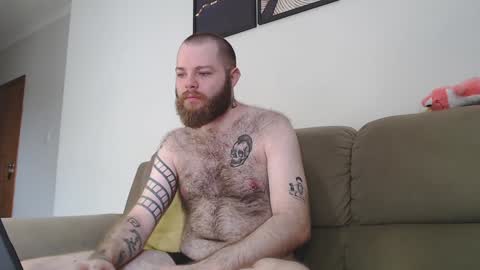 Snapshot of hornyhairy_bi chatting on February 4, 2025, 8:06 pm Harry online show from February 4, 2025, 8:06 pm
