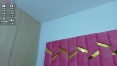 Valentina  online show from November 15, 2025, 11:29 am