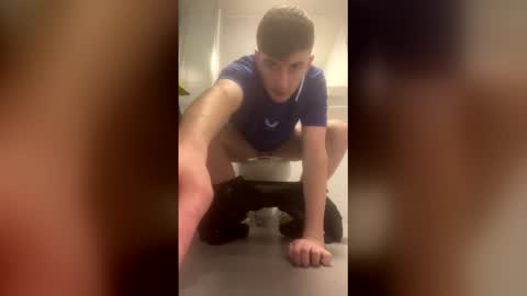 Snapshot of hornyjohnxc chatting on April 15, 2026, 3:52 pm hornyjohnxc online show from April 15, 2026, 3:52 pm