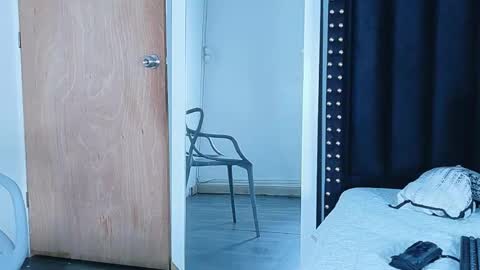 Snapshot of hornylatimommy chatting on March 4, 2026, 7:20 pm Natasha online show from March 4, 2026, 7:20 pm