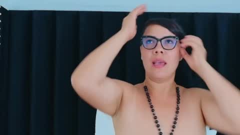 Natasha  online show from April 17, 2026, 7:06 pm