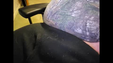 Snapshot of hornynpa chatting on October 28, 2025, 11:07 pm Say hi if horny online show from October 28, 2025, 11:07 pm