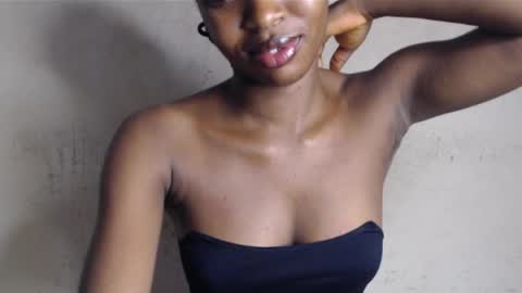 Bella online show from May 9, 2026, 4:34 pm