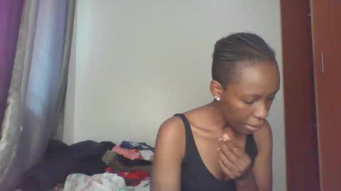 Snapshot of hornysouls01 chatting on September 28, 2025, 7:03 am hornysouls01 online show from September 28, 2025, 7:03 am