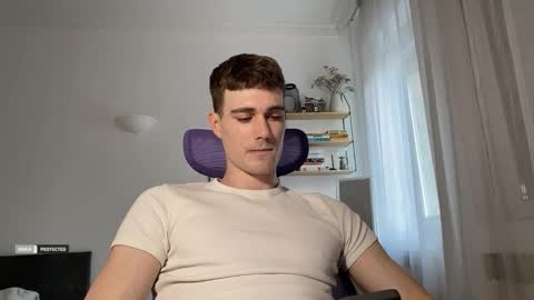 Snapshot of hornytwunk01 chatting on November 1, 2025, 1:24 pm hornytwunk01 online show from November 1, 2025, 1:24 pm