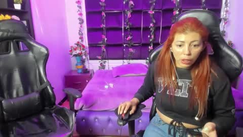 hornyy mom online show from January 31, 2025, 11:35 am