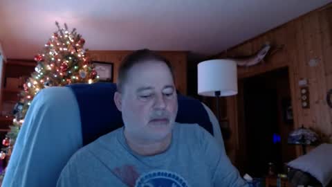 Snapshot of horsebigballs chatting on January 25, 2025, 10:18 pm horsebigballs online show from January 25, 2025, 10:18 pm