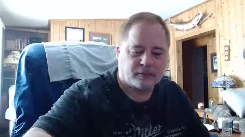 Snapshot of horsebigballs chatting on February 22, 2025, 5:46 pm horsebigballs online show from February 22, 2025, 5:46 pm