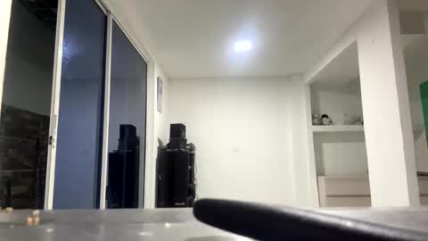 hot2512 online show from February 25, 2025, 5:30 am