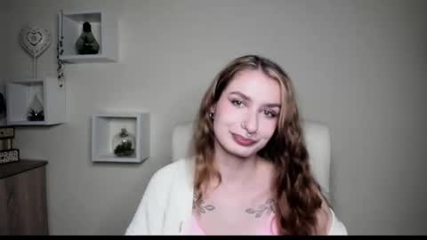 NINA online show from October 27, 2025, 6:50 am