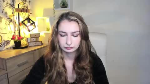 NINA online show from November 28, 2025, 6:38 am