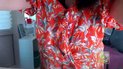 Snapshot of hot_and_pretty chatting on May 14, 2026, 3:08 pm Lila online show from May 14, 2026, 3:08 pm