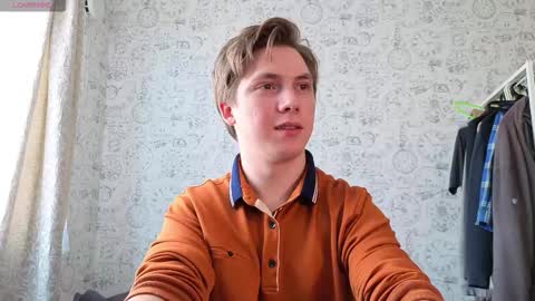 Snapshot of hot_boy_oscar chatting on September 12, 2025, 11:10 am Oscar  online show from September 12, 2025, 11:10 am