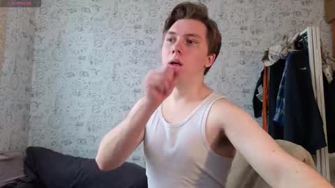 Snapshot of hot_boy_oscar chatting on September 16, 2025, 11:11 am Oscar  online show from September 16, 2025, 11:11 am