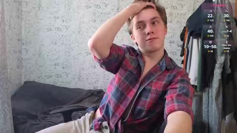 Snapshot of hot_boy_oscar chatting on September 27, 2025, 11:15 am Oscar  online show from September 27, 2025, 11:15 am