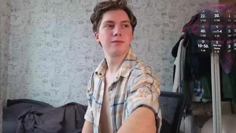 Snapshot of hot_boy_oscar chatting on October 5, 2025, 11:08 am Oscar  online show from October 5, 2025, 11:08 am