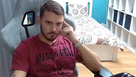 Snapshot of hot_cap_77 chatting on October 31, 2025, 6:20 pm hot_cap_77 online show from October 31, 2025, 6:20 pm