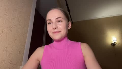 hot_chance_ online show from April 25, 2026, 1:41 pm