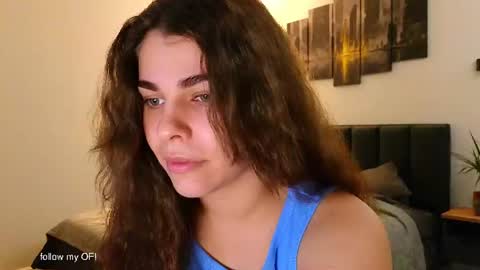 Snapshot of hot_chill__ chatting on June 15, 2026, 6:54 pm LiluCaroline online show from June 15, 2026, 6:54 pm