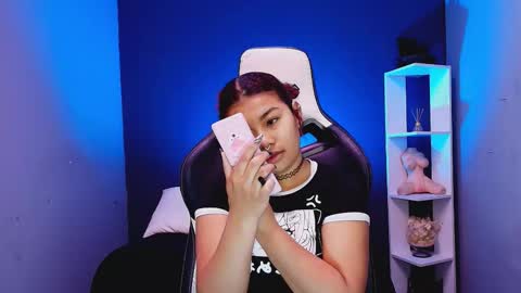 hot chocolate 4u online show from October 27, 2025, 12:20 pm