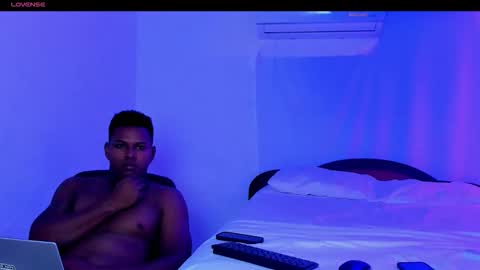 Hot Couple online show from October 16, 2025, 3:40 am