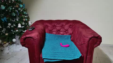 Snapshot of hot_hayde chatting on January 7, 2025, 3:24 am Aly online show from January 7, 2025, 3:24 am