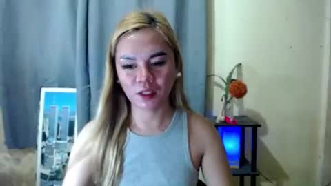 Snapshot of hot_jessyxoxo chatting on June 3, 2026, 6:13 pm Jessy online show from June 3, 2026, 6:13 pm