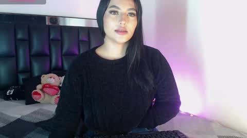 Snapshot of hot_kendall_ chatting on January 12, 2025, 4:52 am K E N D A L L online show from January 12, 2025, 4:52 am