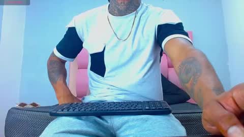 SEXY COUPLE  online show from February 23, 2026, 12:46 pm