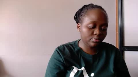 Linah online show from November 8, 2025, 9:09 am