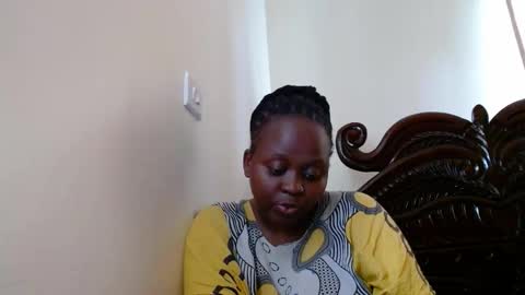 Linah online show from November 9, 2025, 11:19 am