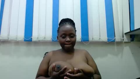 Snapshot of hot_linahh chatting on February 27, 2026, 6:02 am Linah online show from February 27, 2026, 6:02 am